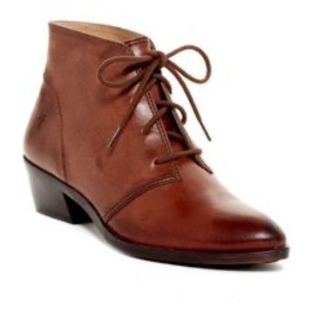 Frye Ruby Chukka Boot